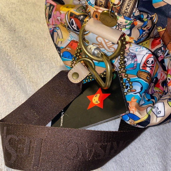 Rare OG NWT Lesportsac Toki Doki over the shoulder duffel bag w/ bearbrick charm - Picture 4 of 8